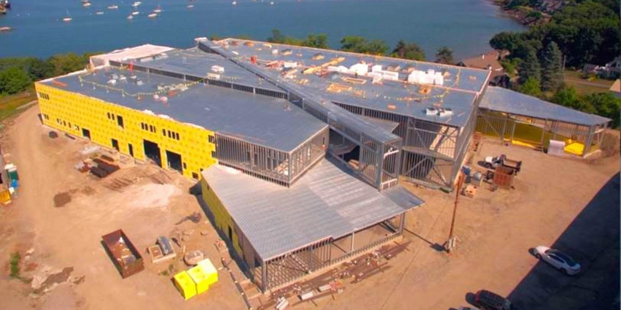 Conventional steel building for Mid-Coast School of Technology under construction.